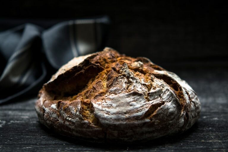 Photo sourdough cast iron